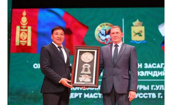 Улаан-Үд хотын соёл, эдийн засгийн өдрүүдийн хүрээнд Эрдэнэт хотод Улаан-Үд хотын болон Монголын бизнес эрхлэгчдийн бизнес форум боллоо.