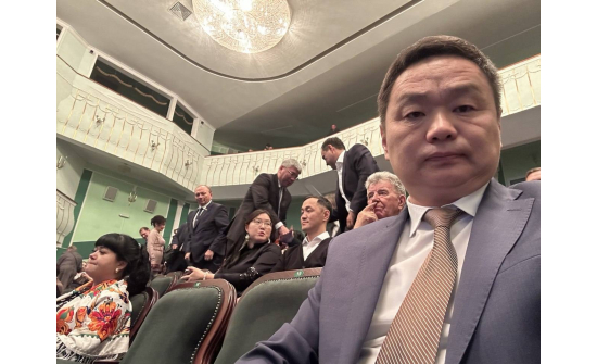 Оросын ард түмэн Эв нэгдлийн баяр тэмдэглэж байна