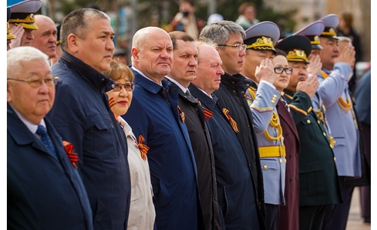 Ялалтын парадад оролцов