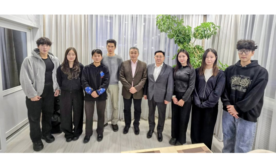 Чита хотноо монгол оюутнуудтай уулзав