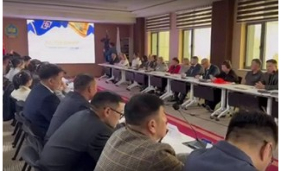 Буриад болон Дархан хотын Худалдаа, аж үйлдвэрийн танхимууд хамтын ажиллагааны гэрээнд гарын үсэг зурлаа