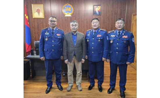 Онцгой байдлын албаныхан Улаан-Үд хотод ажиллаж байна